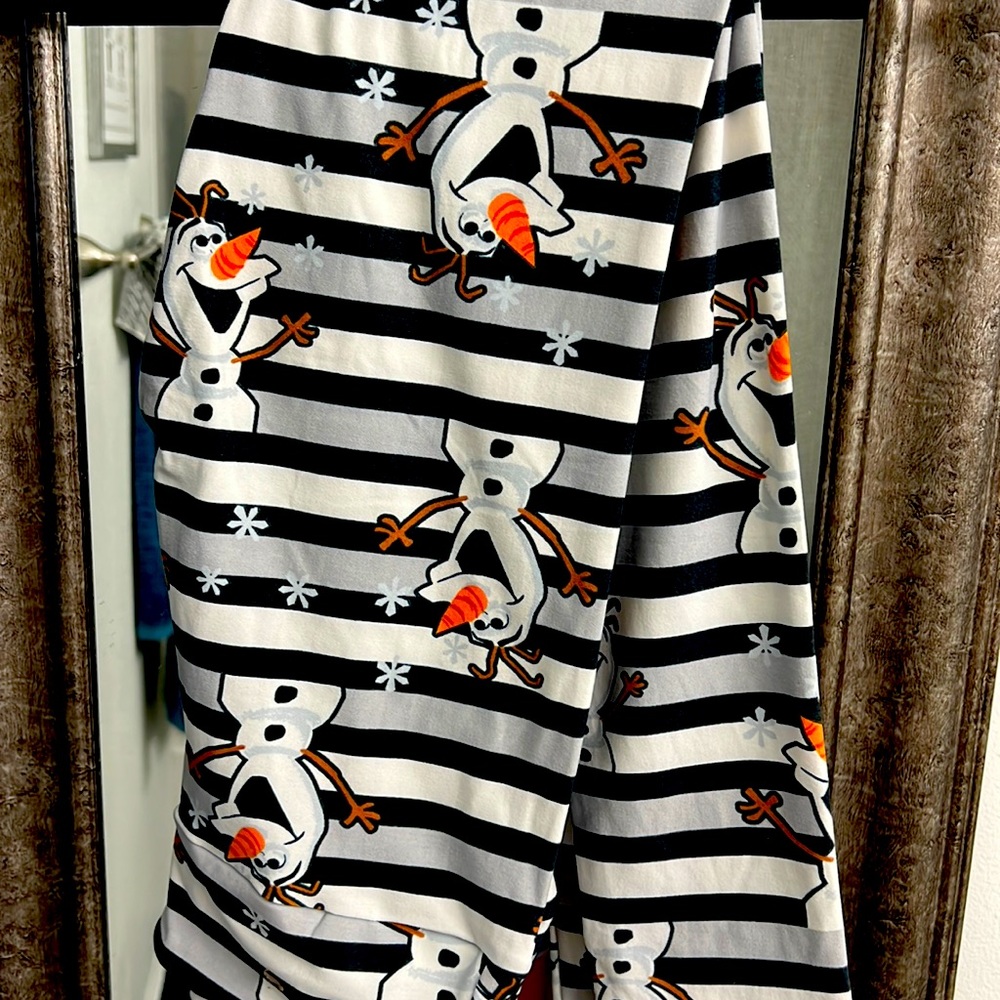 LULAROE DISNEY LEGGINGS - One Size (OS)